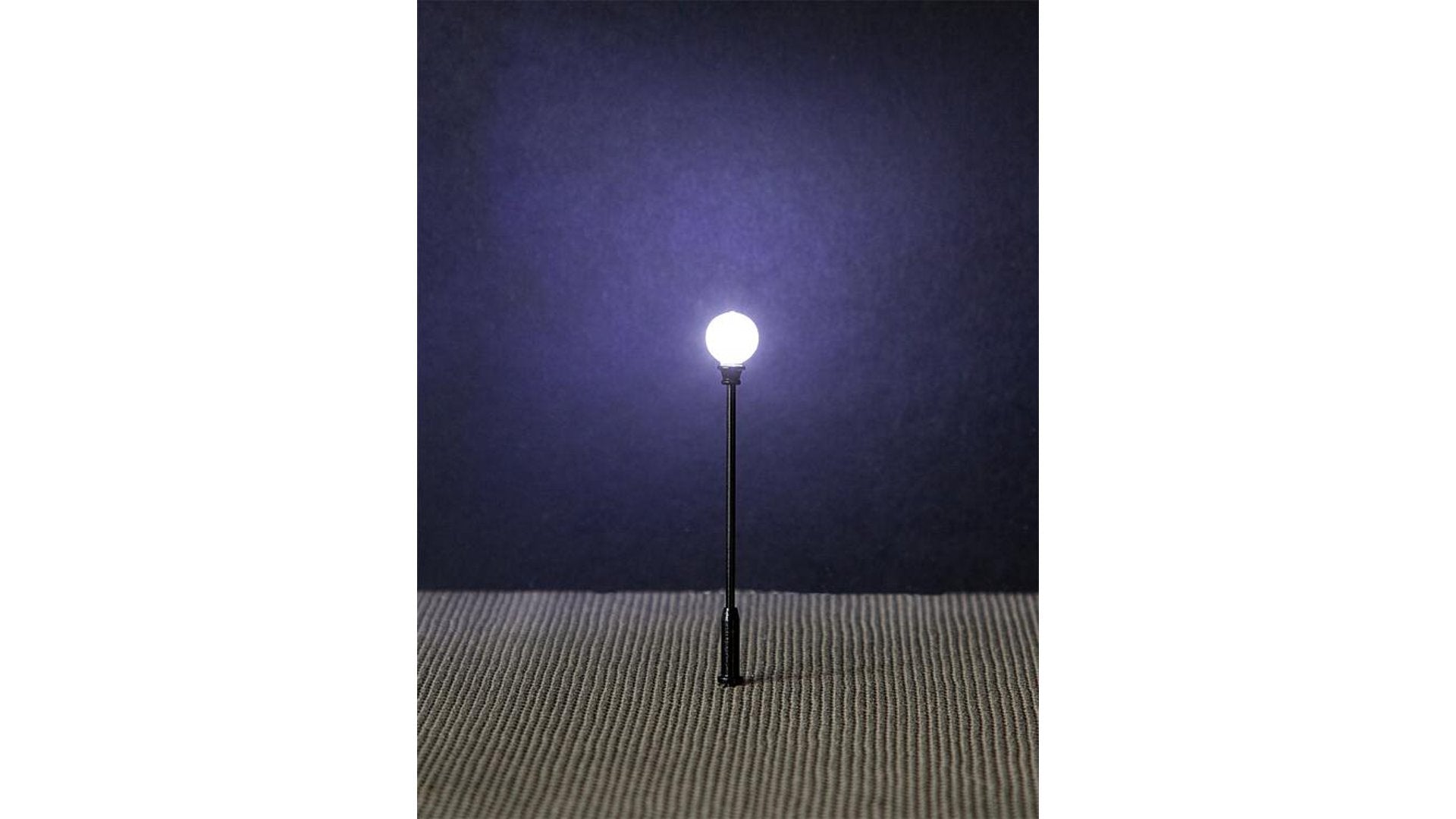 Faller 180104 LED Park lights, pole top ball lamps, cold white, 3 pieces