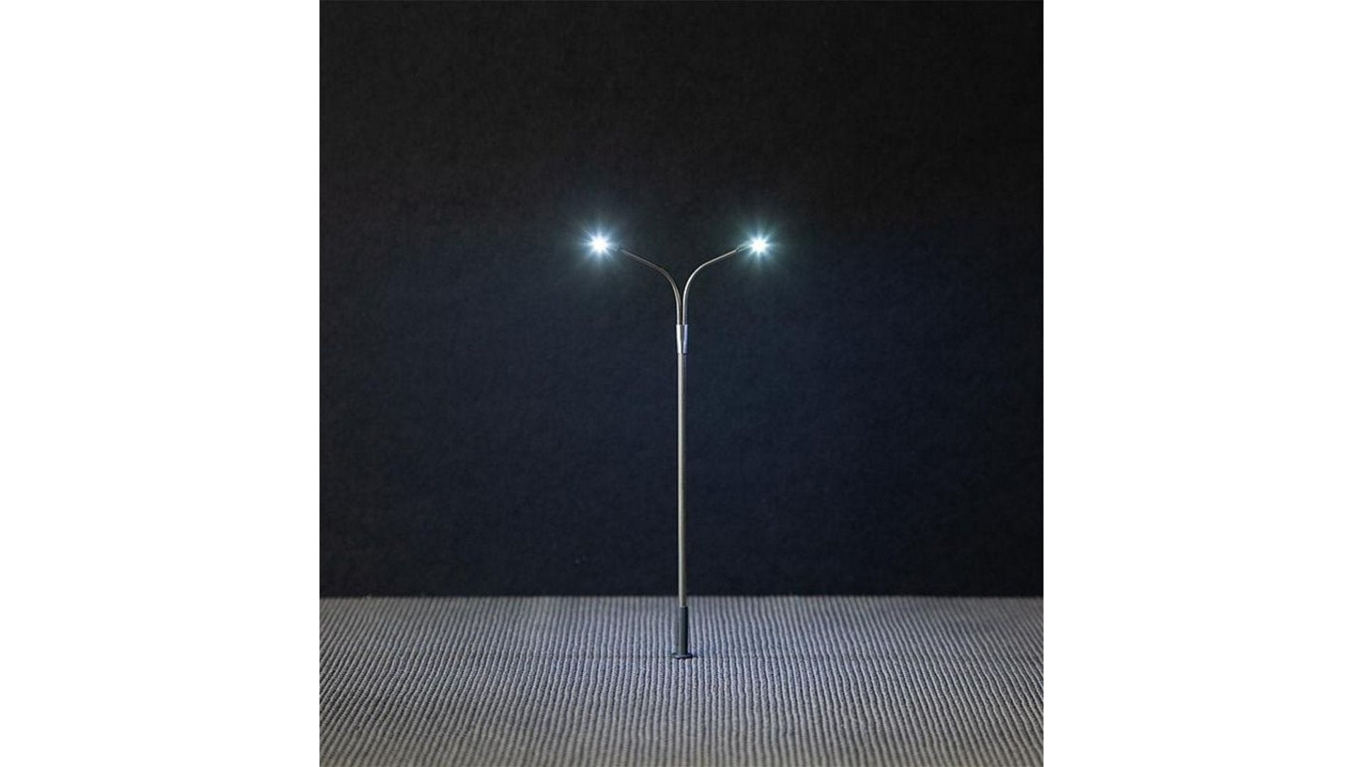 Faller 180201 LED Street light, lamppost, two arms, cold white