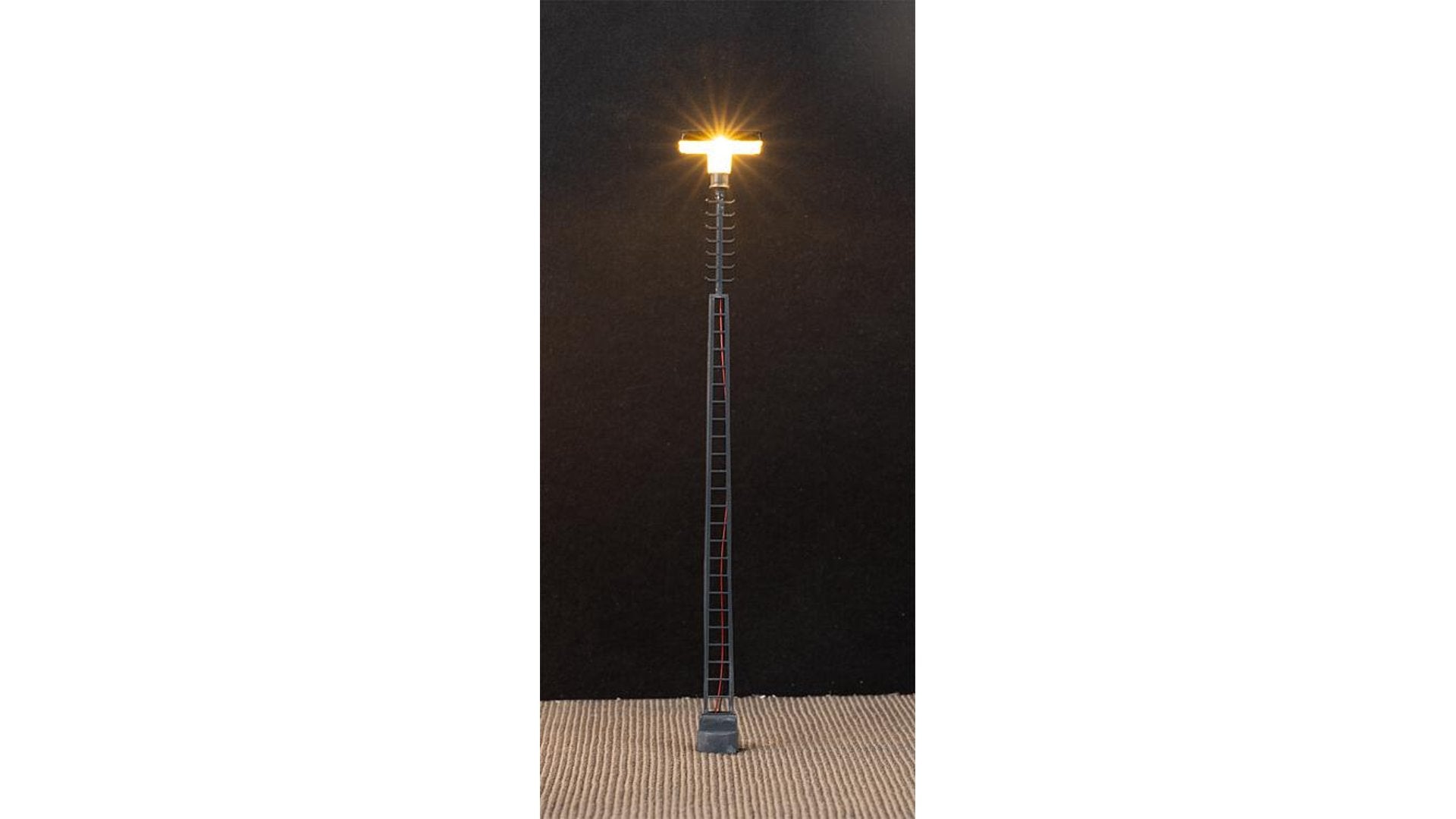 Faller 180210 LED Lattice mast top mounted luminaire, cold white