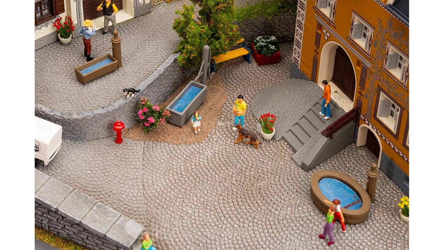 Faller 180875 3 Village fountains