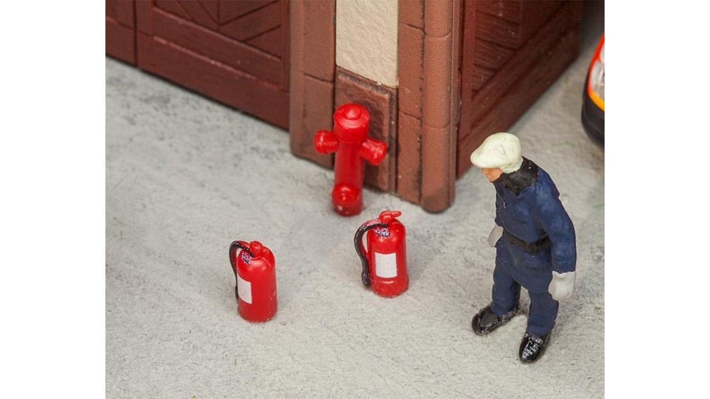 Faller 180950 6 Extinguishers and 2 hydrants