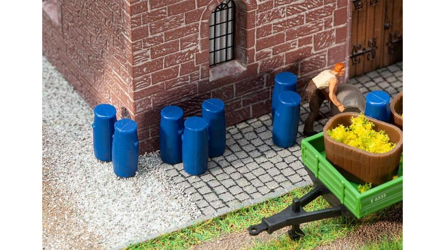 Faller 180970 9 Plastic barrels