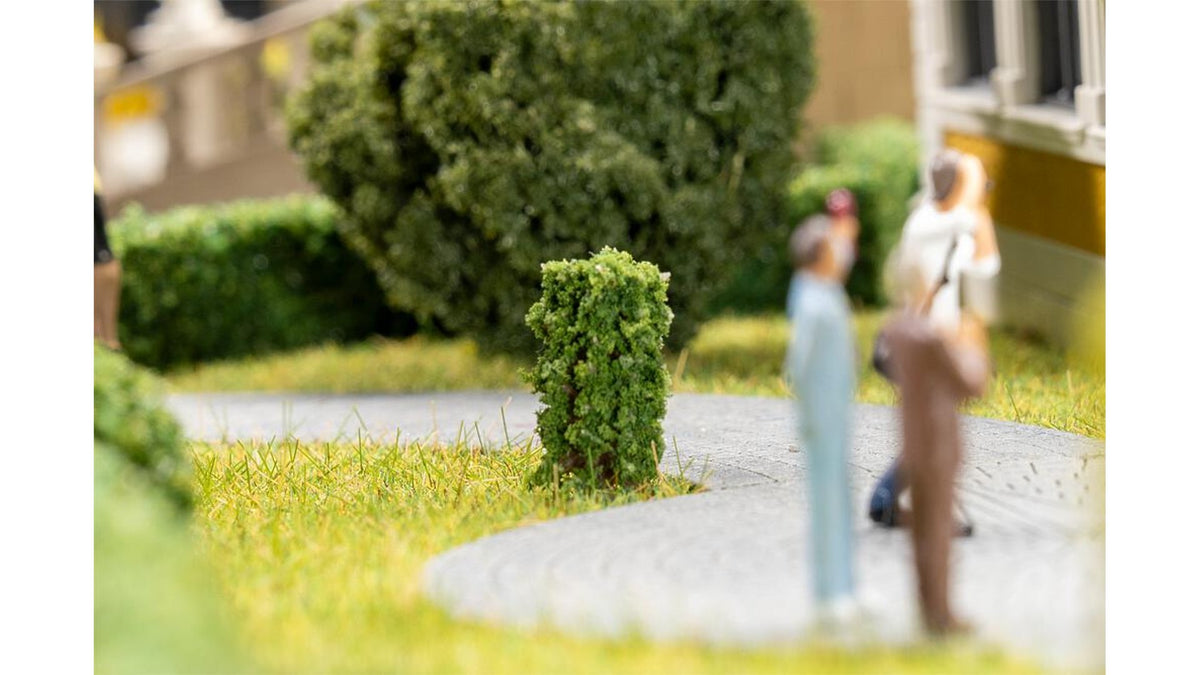 Faller 181592 10 Front garden trees, thuja, columnar