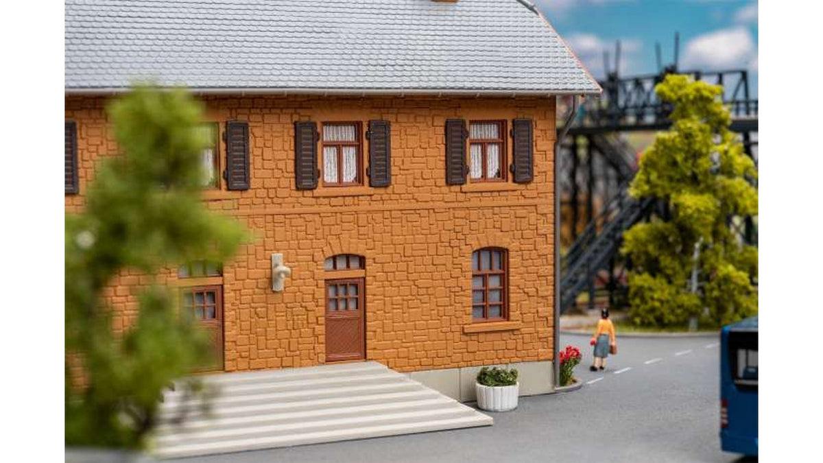 Faller 190095 Eisele Railway station at the slagheap Promotional set