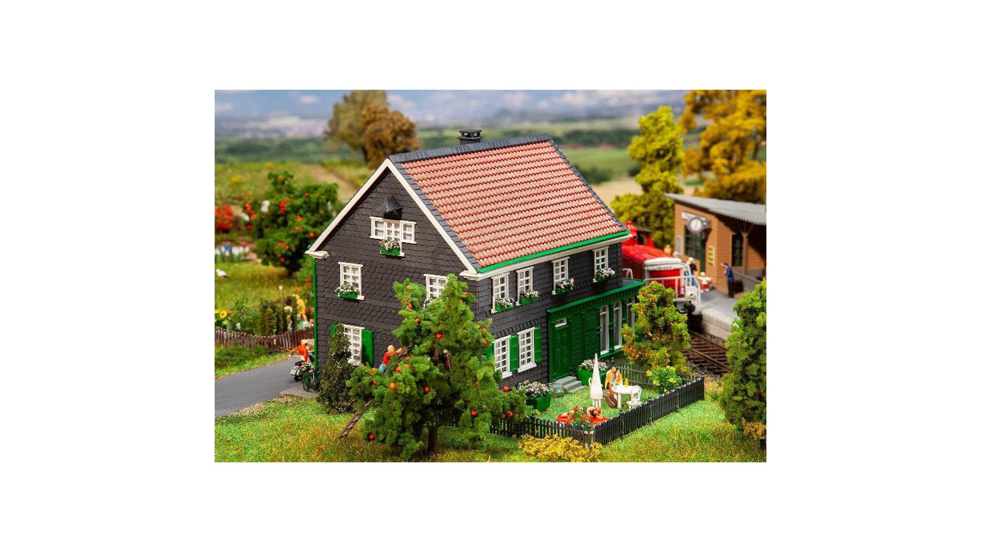 Faller 191785 Wilhelm Conrad Rontgen Birth House