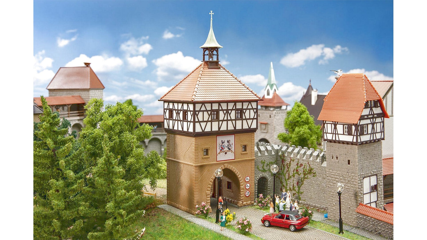Faller 191789 Old Town Gate with Wall.