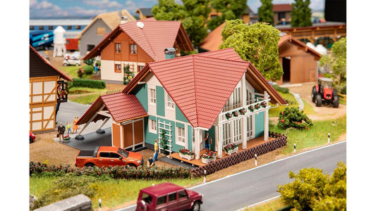 Faller 191815 Residential House with Carport
