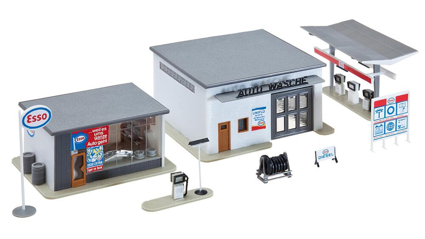 Faller FA191843 Petrol station with car wash