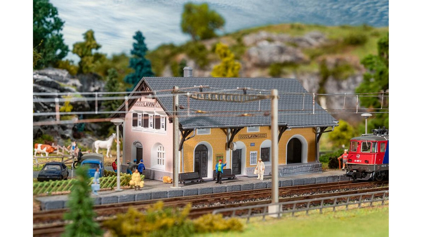 Faller 212128 Lavin Railway station