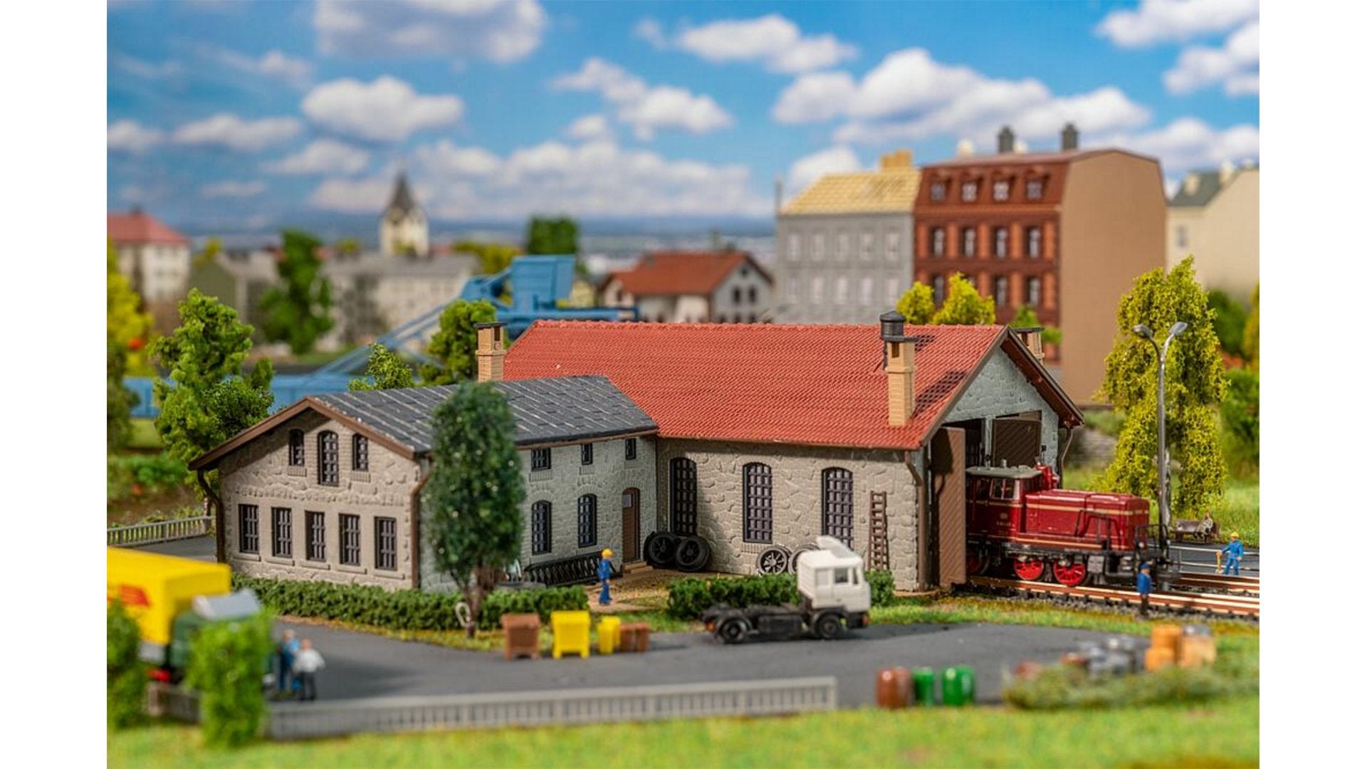 Faller 222106 Two stall locomotive shed with workshop