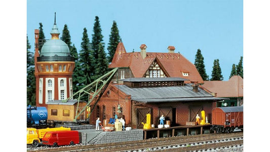 Faller 222180 Freight depot with crane