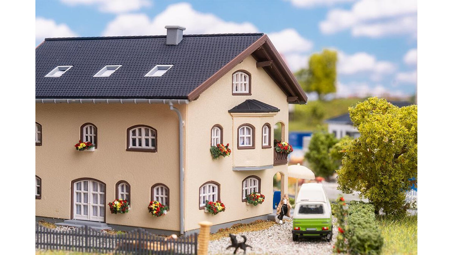 Faller FA231730 Siena House