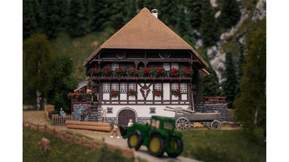 Faller FA232010 Schwarzwaldhof with 2 figures Anniversary model