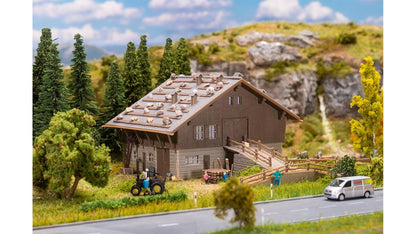 Faller 232129 Barn with raised driveway