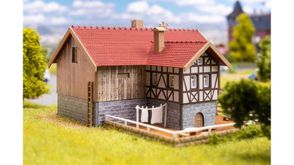 Faller FA232138 Zur Post Inn with beer garden