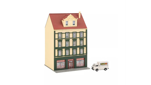 Faller 232172 Town house with model making shop