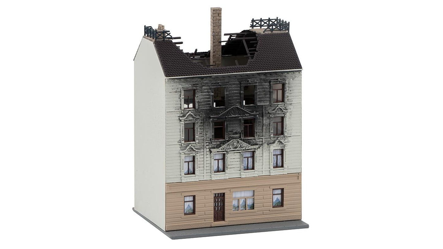 Faller 232326 Dwelling house in fire