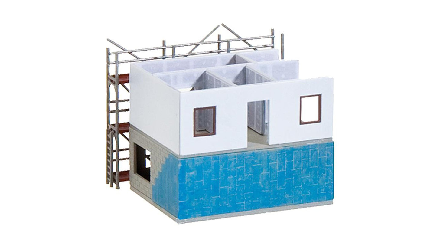 Faller 232343 Prefabricated house under construction