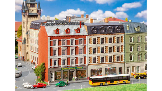 Faller 232389 2 Renovated town houses with shops