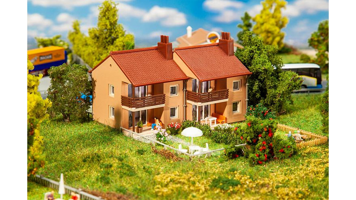 Faller 232573 Double row house