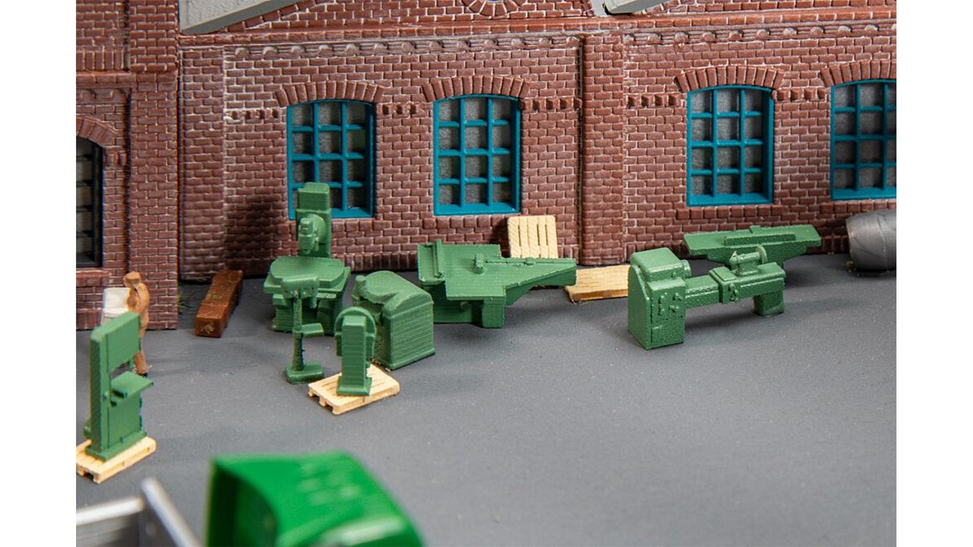 Faller 272566 Workshop equipment