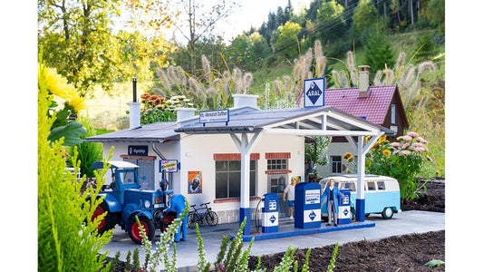 Faller FA330821 Petrol station with workshop