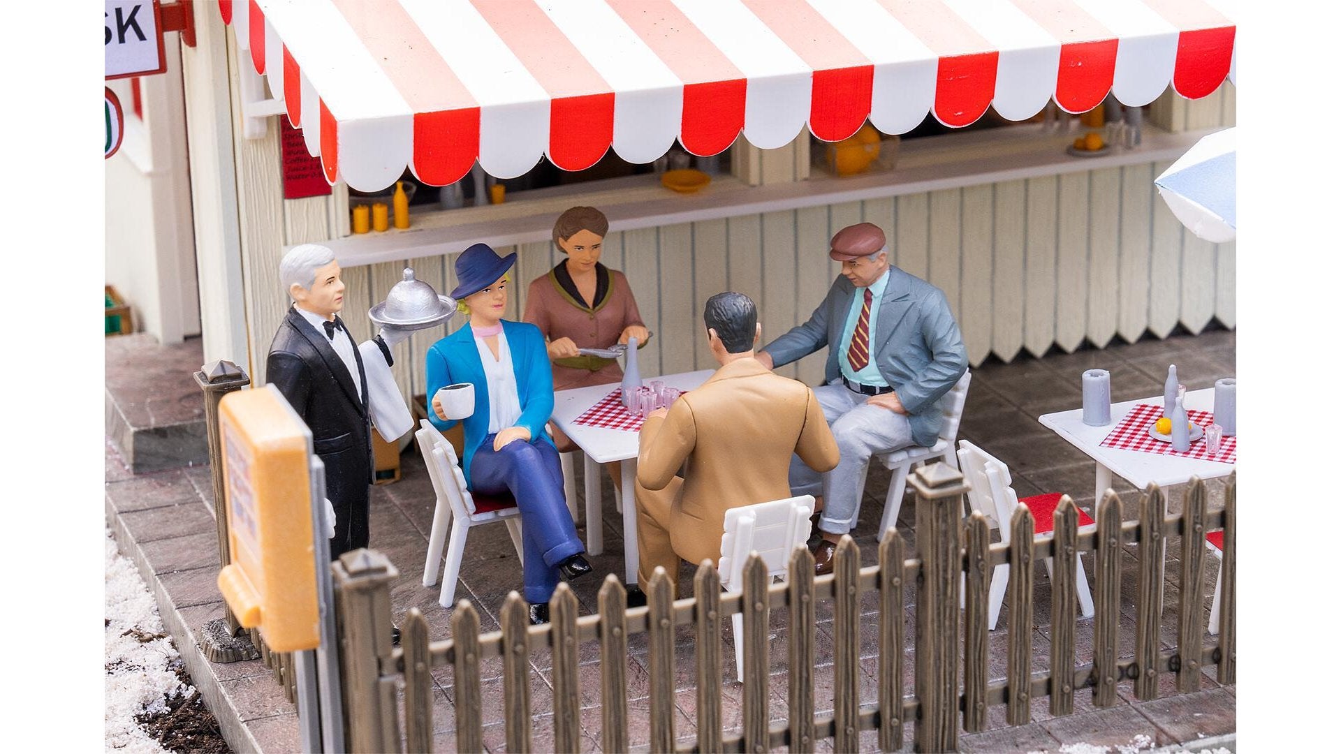 Faller FA331531 Seated restaurant guests