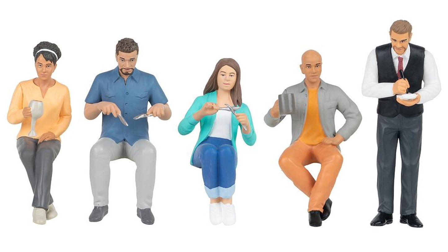 Faller FA331532 Seated restaurant guests, modern