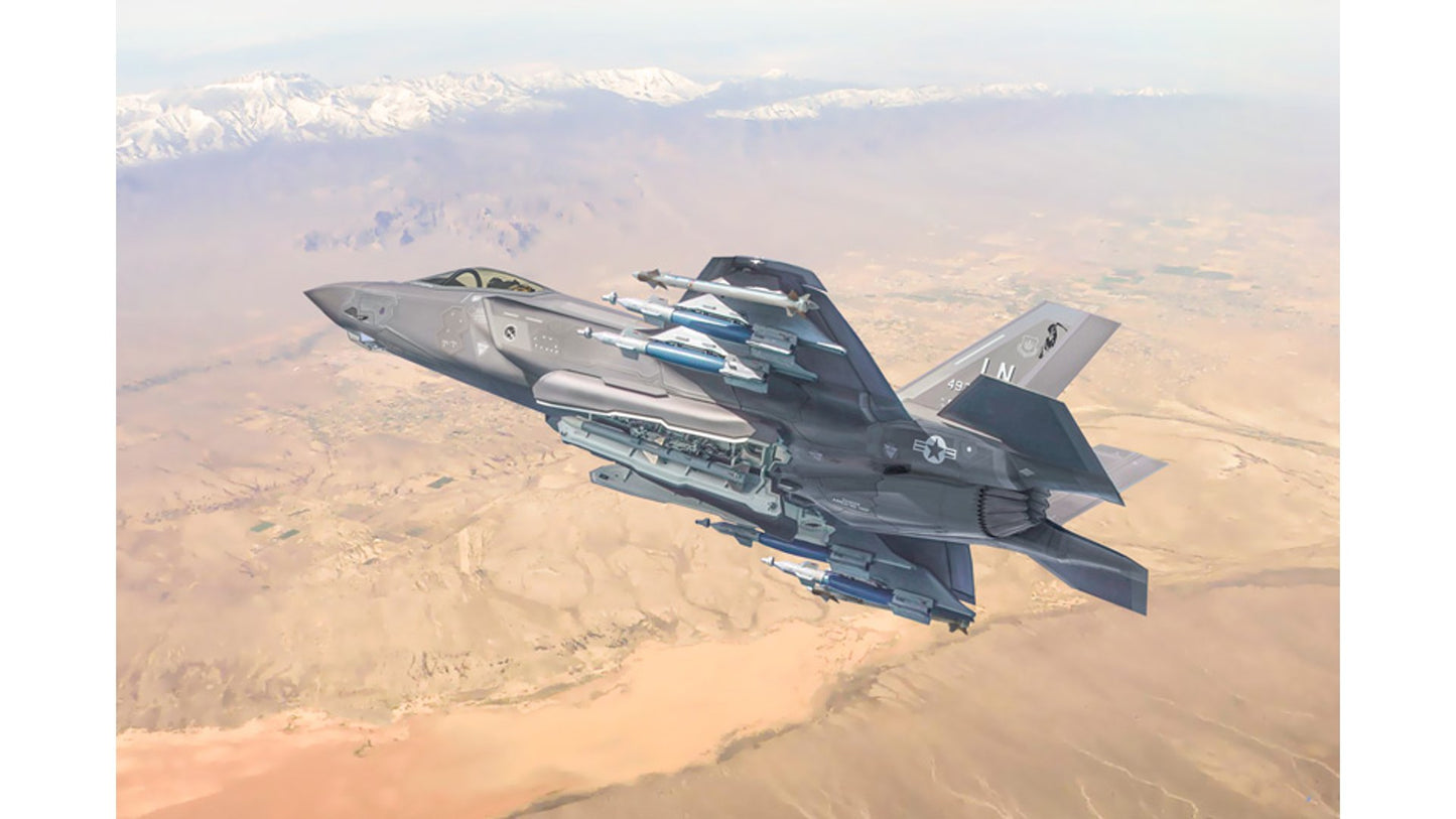 Italeri 1464 F-35A LIGHTNING II CTOL version (Beast Mode)
