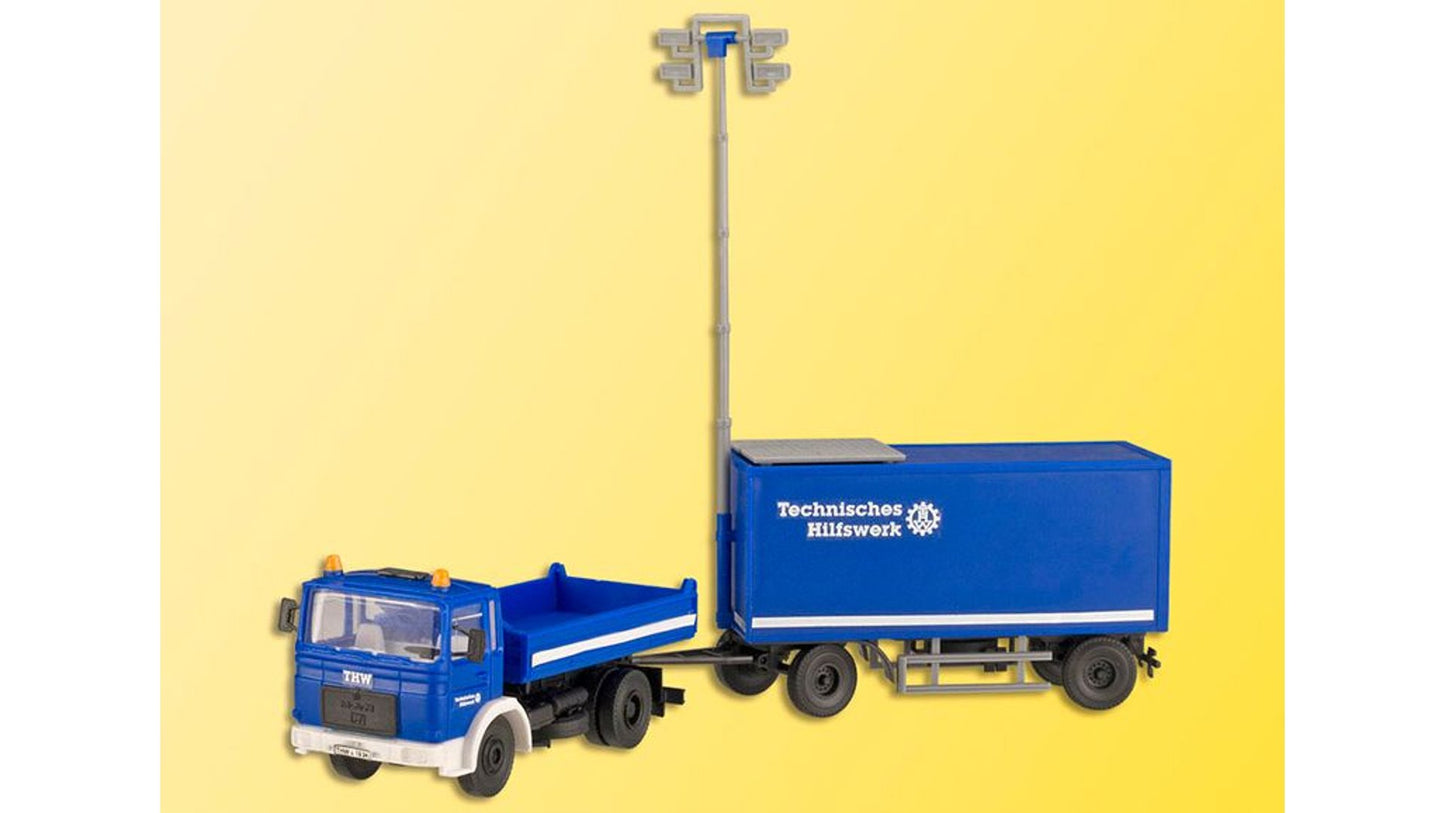 Kibri 18462 Tractor Unit with Floodlight Trailer