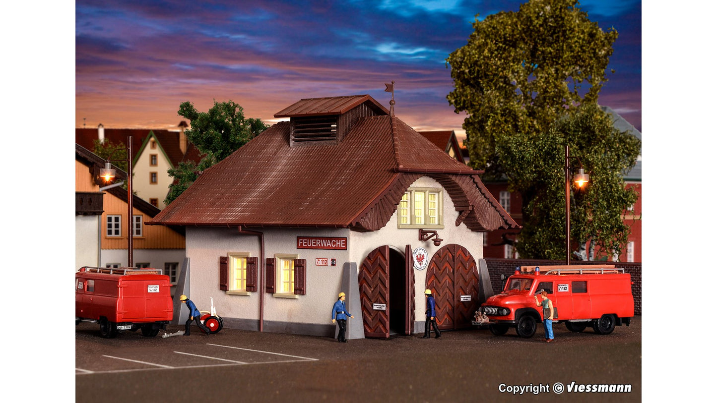 Kibri 38032 Fire Station with Illumination