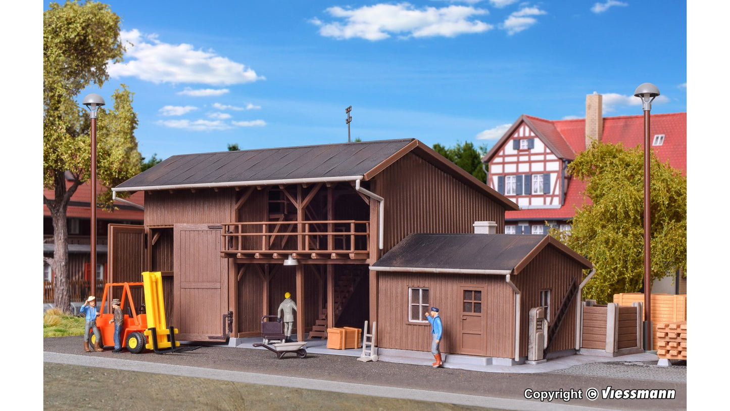 Kibri 39815 Tool Shed with Lift Truck