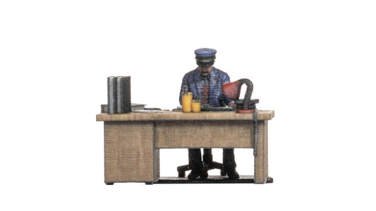 NOCH NO10220 Railway Official at his Desk