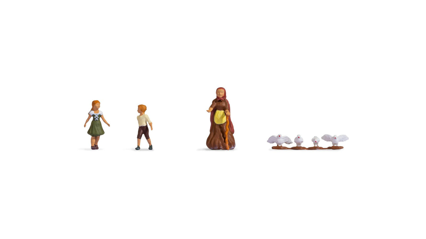 NOCH NO15804 Hansel and Gretel with Witch