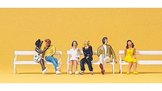 Preiser 10180 Seated couples