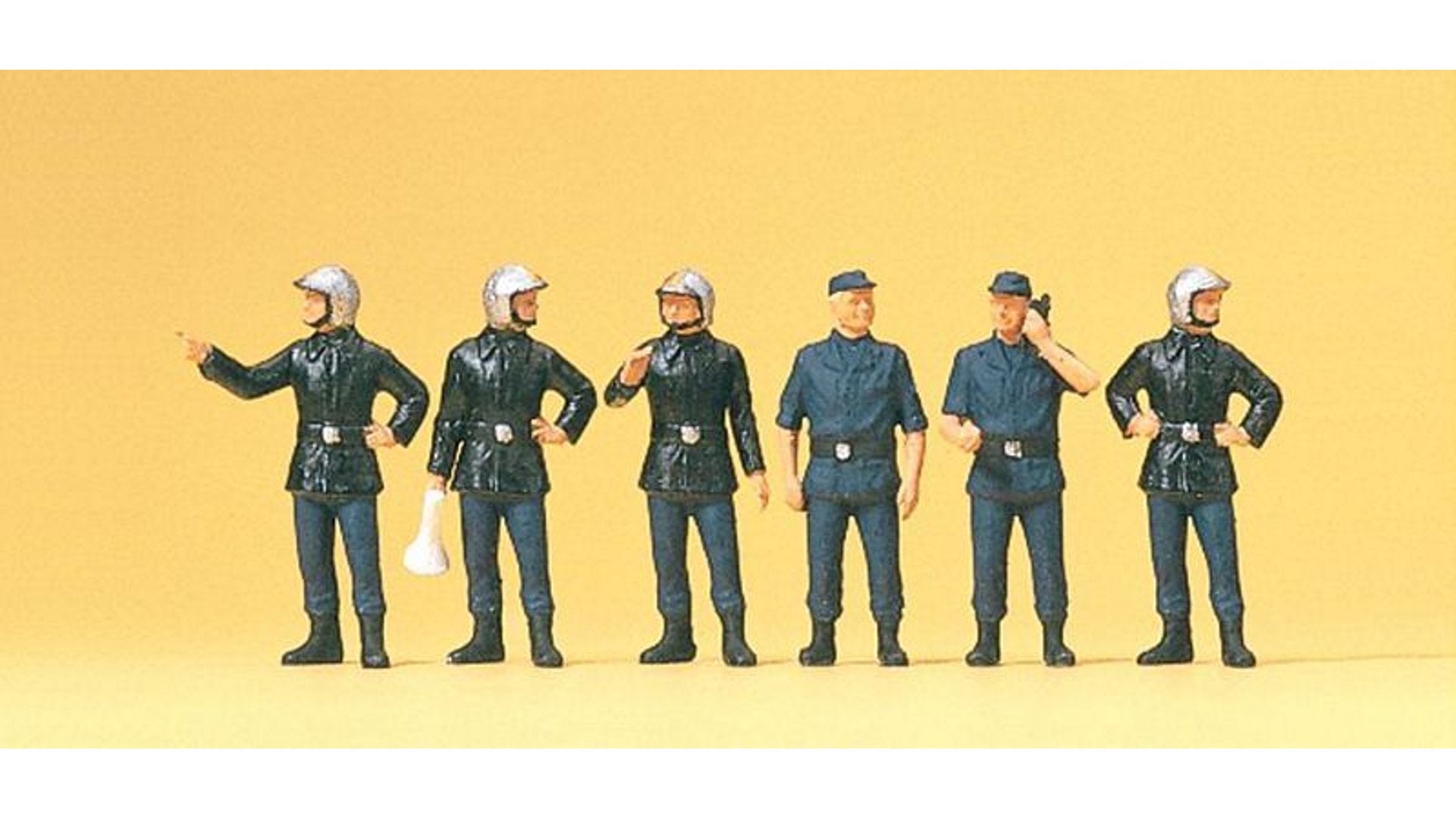 Preiser 10232 Firemen France Modern helmet