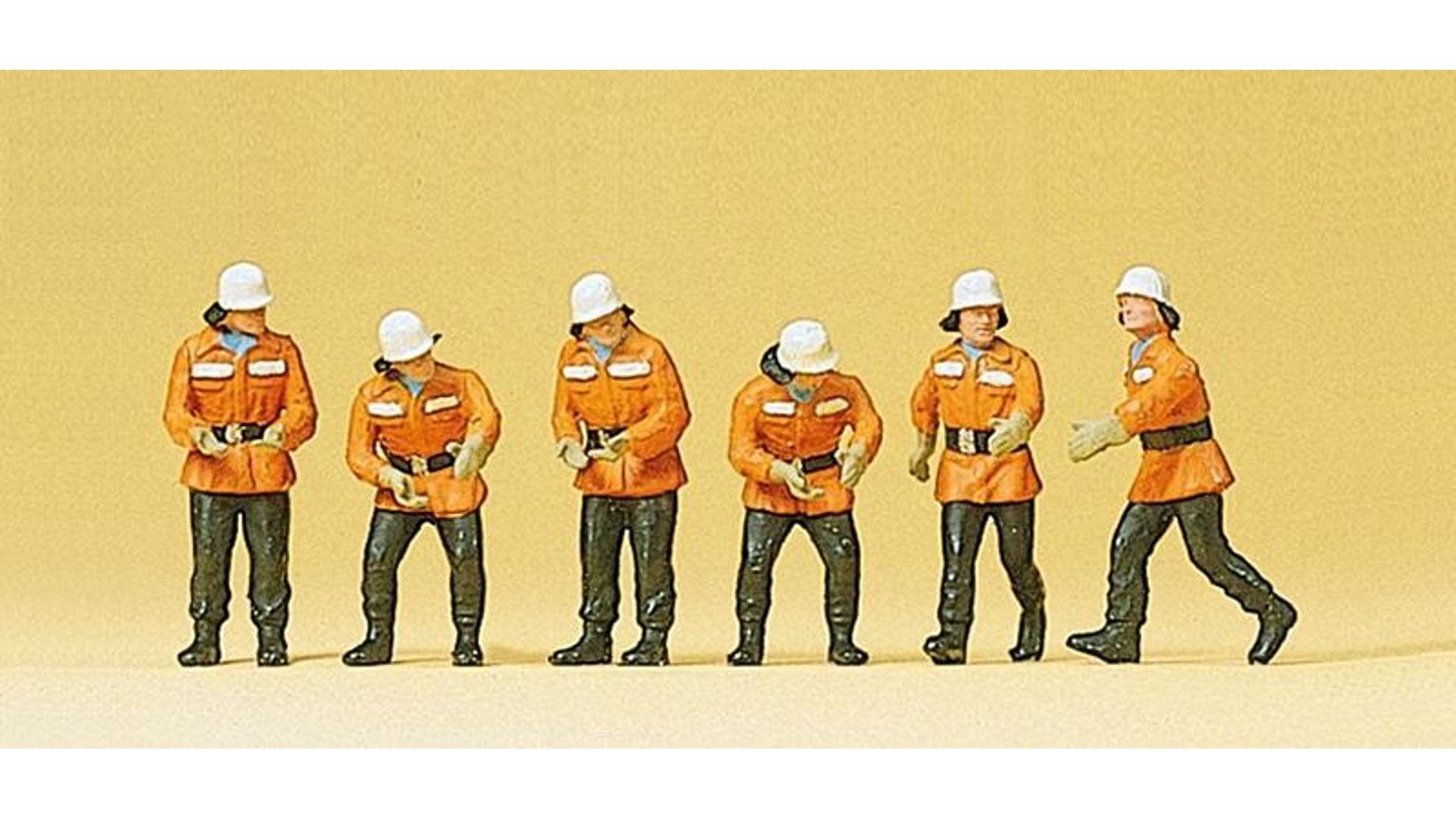 Preiser 10242 Firemen in action