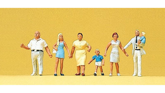 Preiser 10284 Family Krause taking a walk