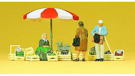 Preiser 10337 Seated Market Woman and Customers