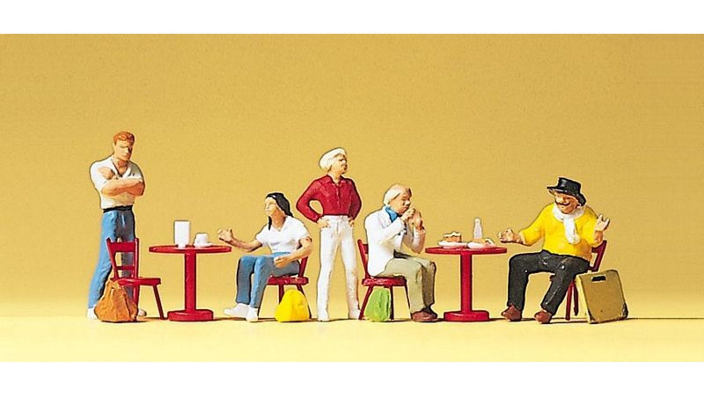 Preiser 10349 Students and Artist in a Street Cafe