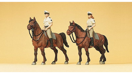 Preiser 10389 Police on horseback Germany