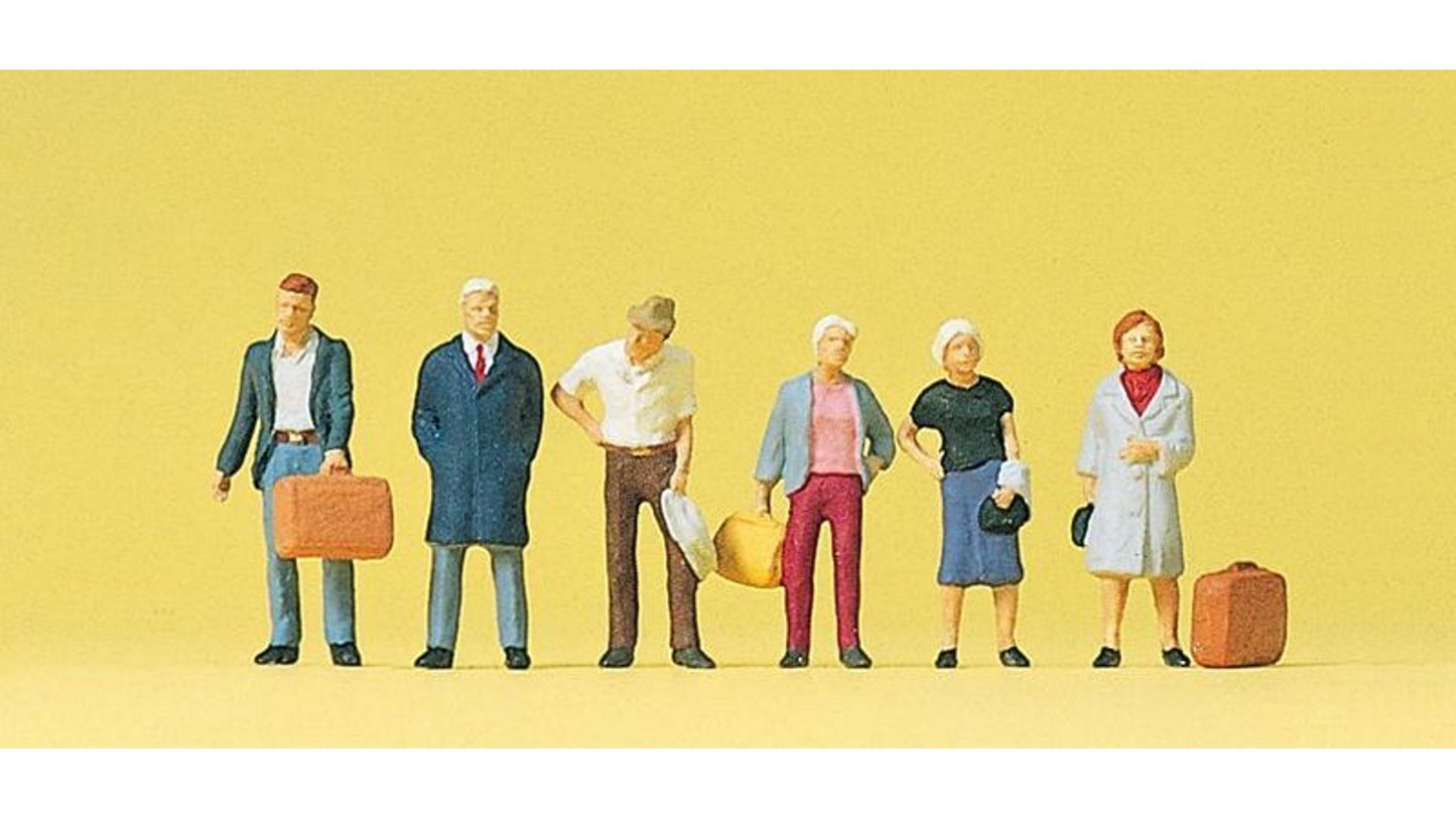 Preiser 10504 Standing Passengers