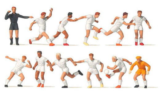 Preiser 10762 Soccer Team And Referee White Shirts And Shorts