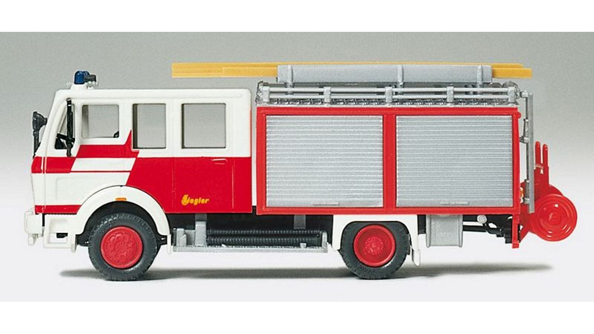 Preiser 35022 Fire squad tender LF 16MB 1222 AF Fire brigade of Frankfurt