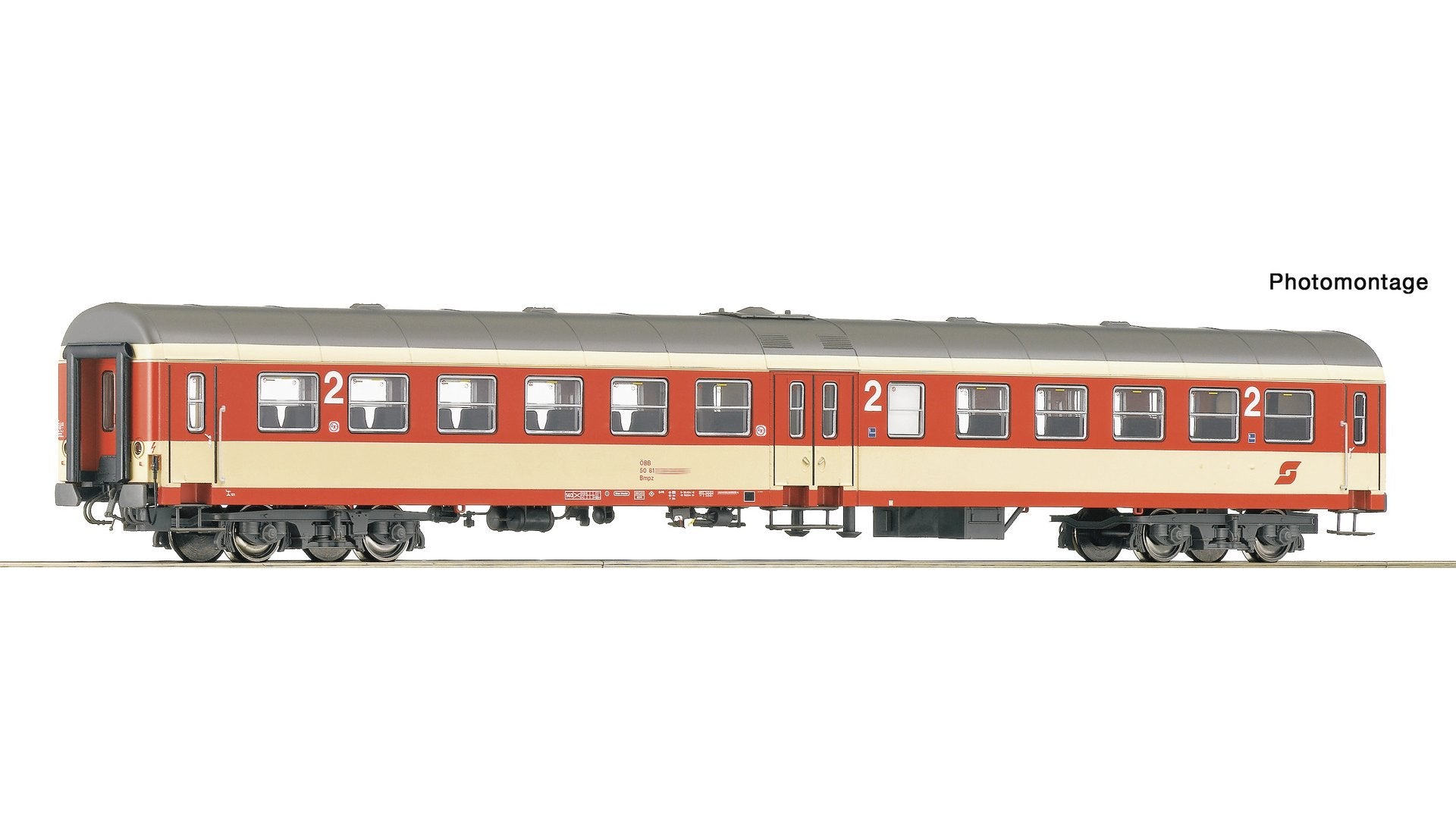 Roco R6200110 2nd class centre-entry coach, ÖBB
