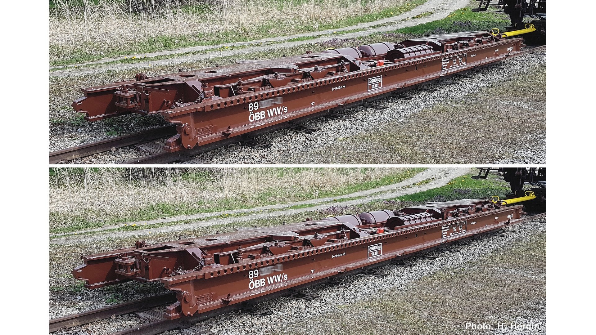 Roco R6640005 2 piece set: narrow gauge transporter wagon, ÖBB