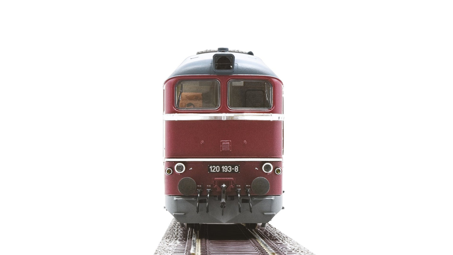 Roco 79779 Diesel Locomotive BR 120 DR AC