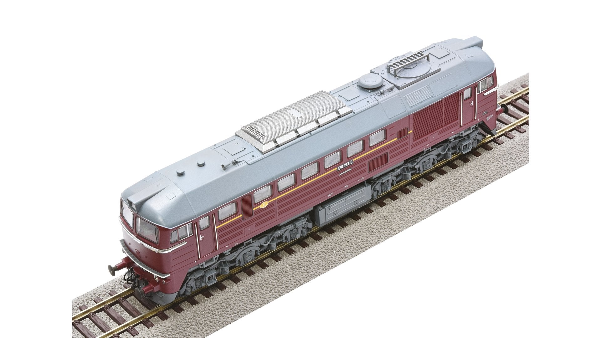 Roco 79779 Diesel Locomotive BR 120 DR AC