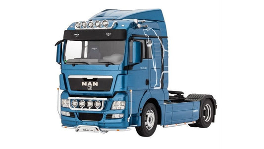 Revell 07426 MAN TGX XLX Truck