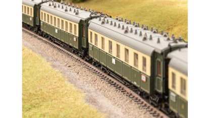 Trix 21360 Bavarian Express Train Set